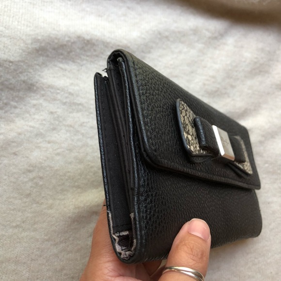 💕Jessica Simpson Large Bow Wallet 💕 - Picture 11 of 15